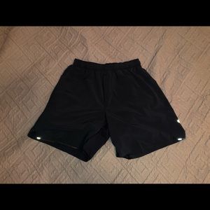 Lululemon Men’s Surge Shorts Linerless 5” Size M